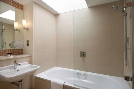 The Resident Kensington - 8