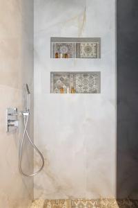 Blue Carpet Luxury Suites - 257