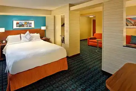 Fairfield Inn & Suites - 47