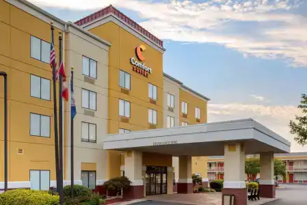 Comfort Suites North - 0