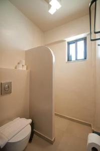 Atma Beach Rooms & Suites - 8