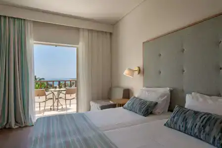 Pilot Beach Resort - 2