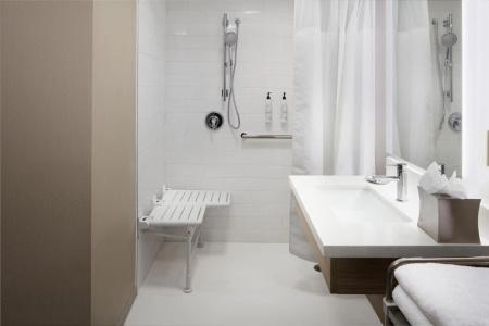 SpringHill Suites by Marriott Virginia Beach Oceanfront - 9