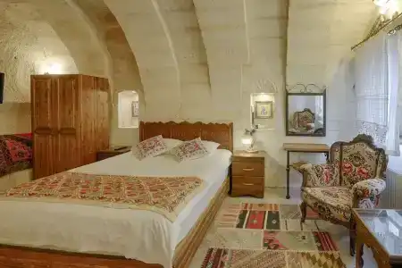 Tulip Cave Suites - 139
