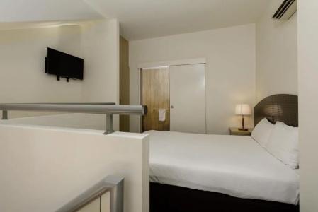 The Waterloo Bay - 21
