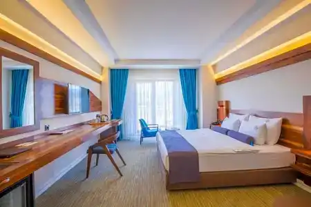 Karpalas City & Spa - 87