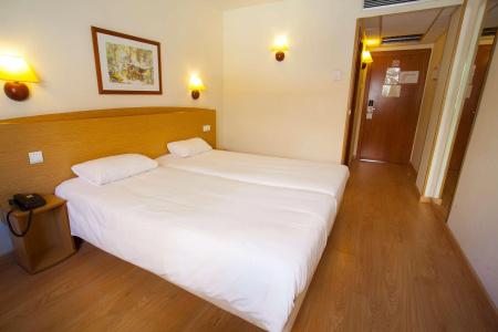 Travelodge Alicante Puerto - 3
