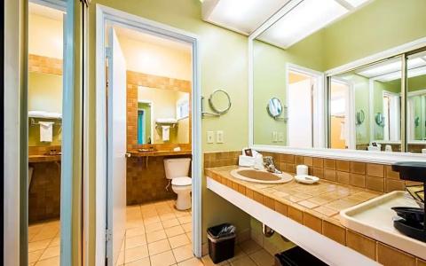 Best Western Plus - 162