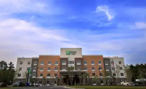 Holiday Inn Express & Suites - Oak Island Area, an IHG - 20