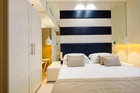 Metropol Ceccarini Suite - 108
