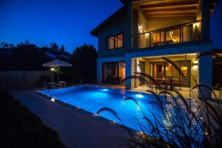 Volans Suites Villas - 11