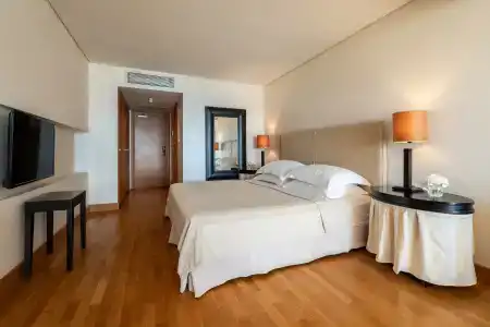 Plaza Resort - 2