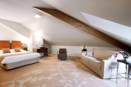 Kyriad Chambéry Centre - Hôtel et Résidence - 88