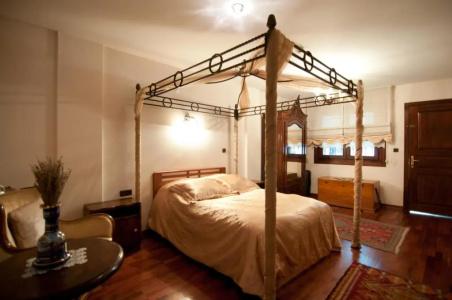 Villa Sphendone Suites - 30