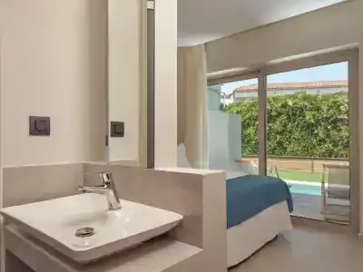 Azure Resort & Spa - 5