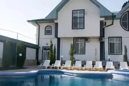 Lake House - 1