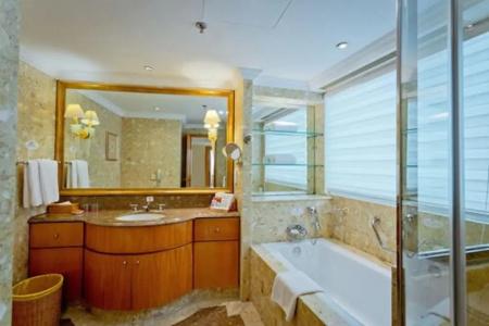 Crowne Plaza Qingdao, an IHG - 83