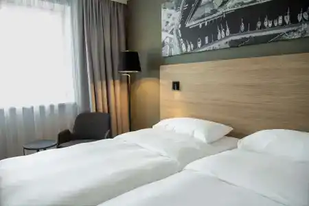 Park Inn by Radisson Vilnius Airport & Business Centre - 3
