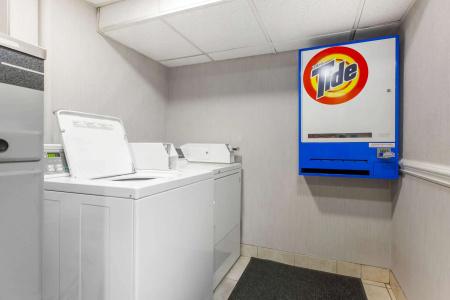 Quality Inn - 6