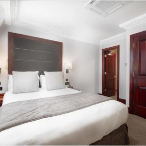 Fitzrovia - 49