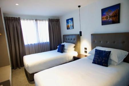 Regal Palms - 48