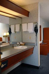 Redmond Inn - 6