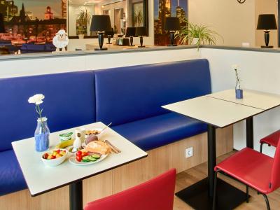 B&B Frankfurt Hauptbahnhof - 17