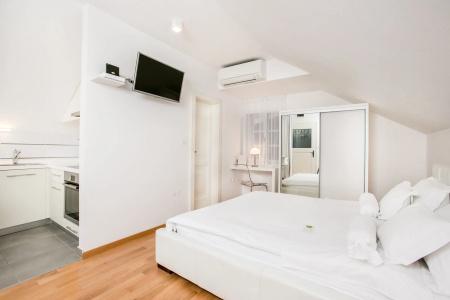 Divota Apartment - 11