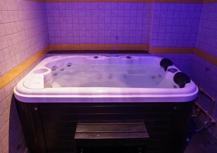 Arman Juffair Mall - 27