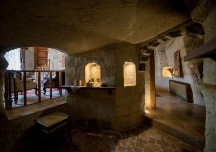 Sinasos Palace Cave - 33