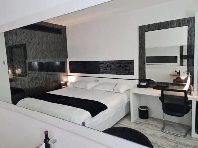 The Ciao Stelio Deluxe (Adults Only) - 54