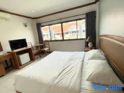 OYO 859 Golden Land - 34