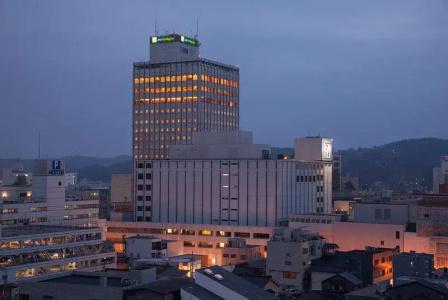 Uan Kanazawa - 52