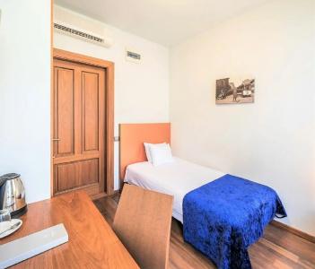 Rixwell Terrace Design with FREE Parking - 40