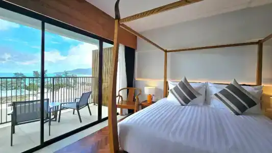 SeaCono Patong Beach Front - 145