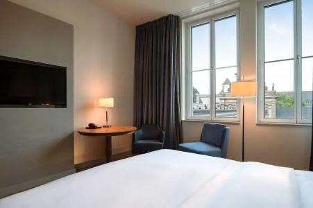 Hilton Cologne - 43