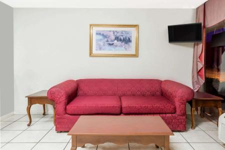 Knights Inn - - 1
