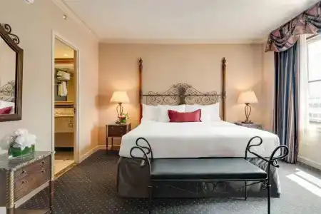 The Whitehall - 53