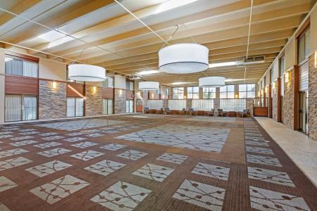 Best Western Plus Grantree Inn - 15