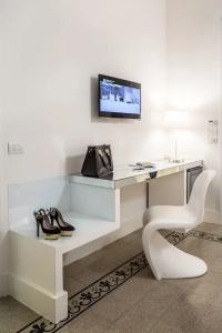 Home Boutique Luxury & Design - 46