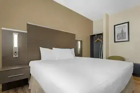 Best Western Jamaica Inn - 36