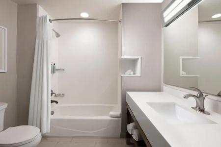 Courtyard by Marriott Downtown/University Area - 47