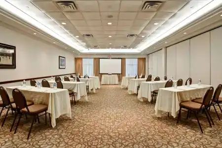 Hilton Garden Inn Toronto/Burlington - 26