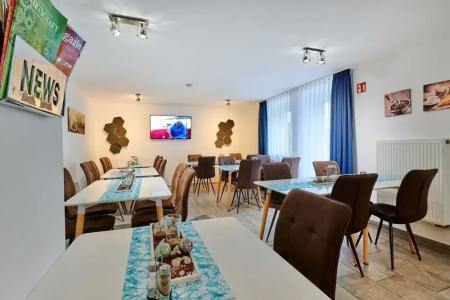 Sunny Straubing - 21