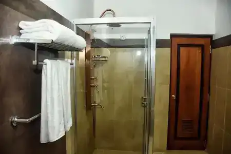 Eagle Regency - 18