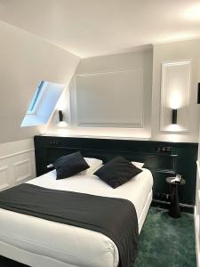 Maison Philippe Le Bon, Les Collectionneurs - 136