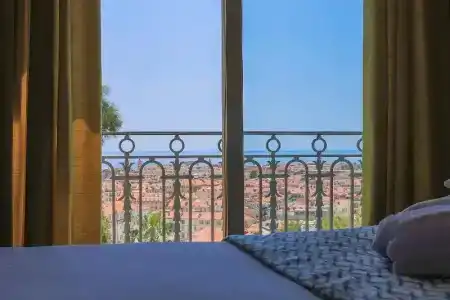 Hôtel Le Petit Palais - 61