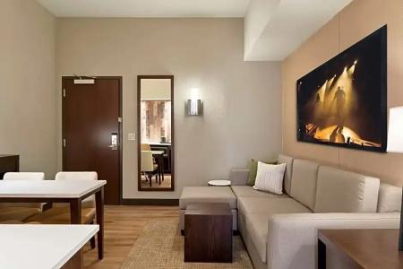 Embassy Suites by Hilton Nashville - 47