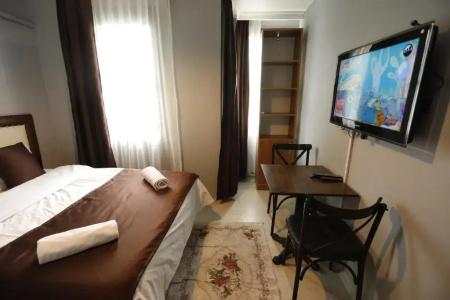Nezahat Sultan Apart - 102