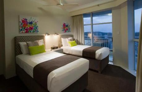 2nd Avenue Beachside - 202